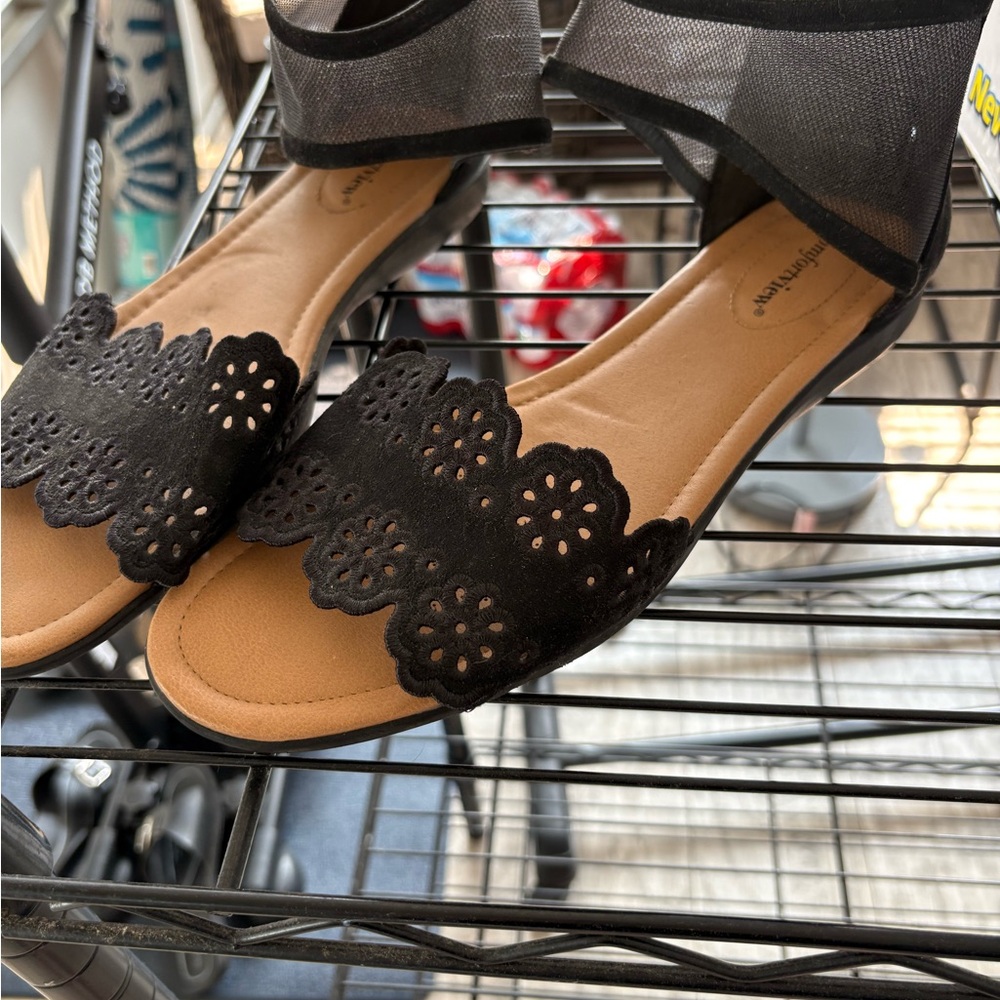 Comfortview Black and Tan Sandals with Perforated Design